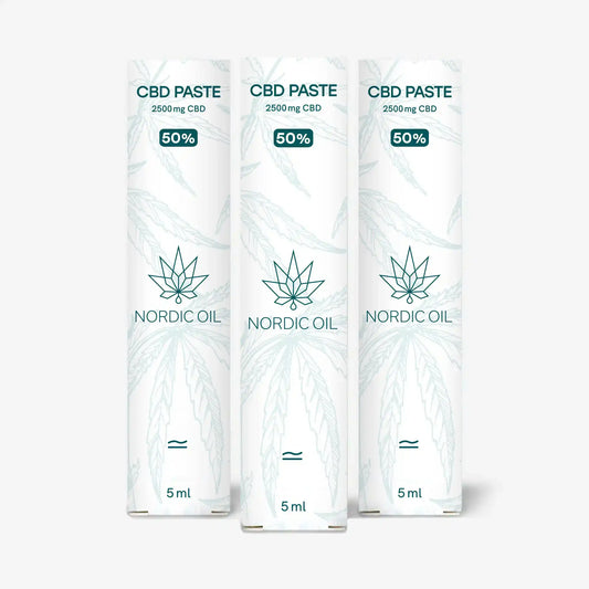 Tre rør CBD-paste fra Nordic Oil med 2500 mg CBD og 50% koncentration (5 ml pr. rør).