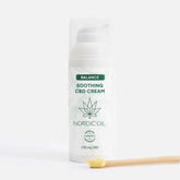 Nordic Oil Balance Soothing CBD Cream pumpeflaske med grøn cannabisblad-illustration