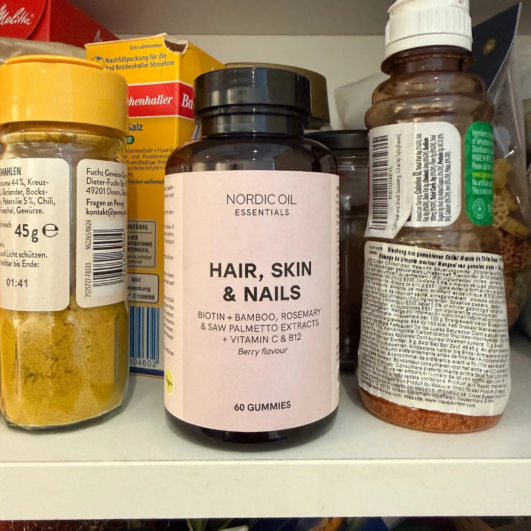 Nordic Oil Essentials Hair, Skin & Nails gummies til hår, hud og negle (60 stk) med biotin, bambus, rosmarin og palmetto-ekstrakter